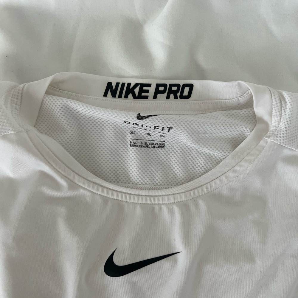 Nike Pro White Sleeveless Shirt